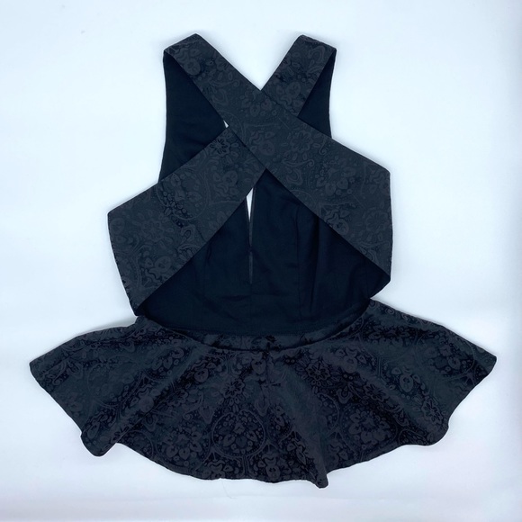 Lovers + Friends Cross Strap Peplum Top - Picture 3 of 4